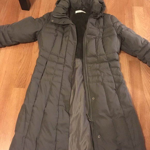 I am selling a puffy coat for the winter - Picture 5 of 6